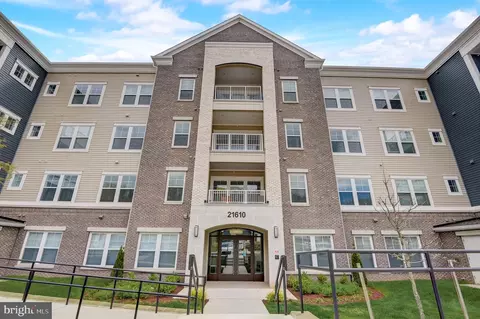 21610 Hawksbill High Cir #10502, Sterling, VA 20164