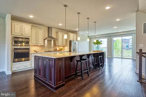 Kitchen - 22352 Exe Sq, Ashburn, VA 20148 photo 1 of 3