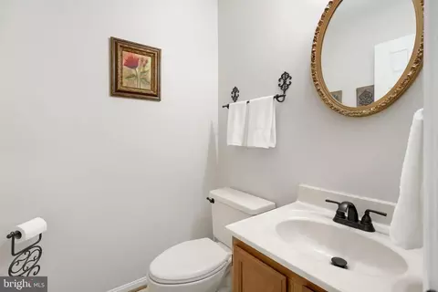 Bath - 44003 Florence Ter, Ashburn, VA 20147 photo 1 of 5