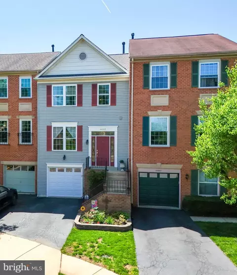 Exterior - 44003 Florence Ter, Ashburn, VA 20147 photo 2 of 10