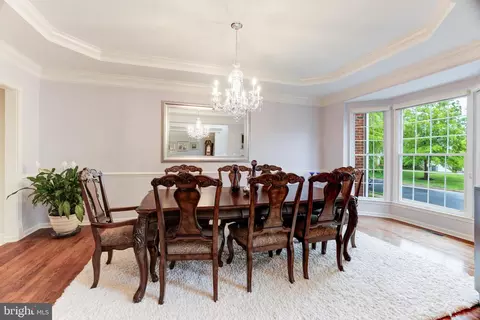 Dining - 43897 Arborvitae Dr, Ashburn, VA 20147 photo 4 of 5