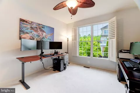 Bedroom - 43897 Arborvitae Dr, Ashburn, VA 20147 photo 1 of 10