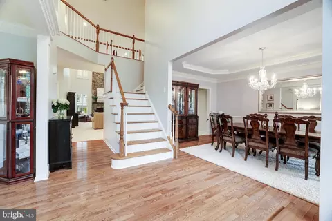 Entry Way - 43897 Arborvitae Dr, Ashburn, VA 20147 photo 4 of 6