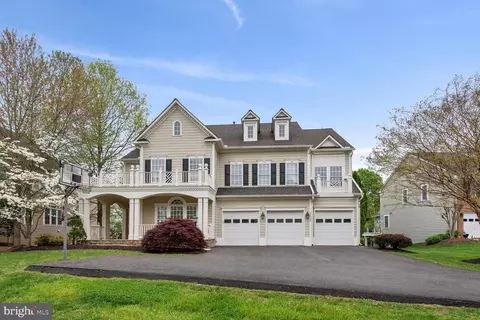42872 Sandhurst Ct, Broadlands, VA 20148
