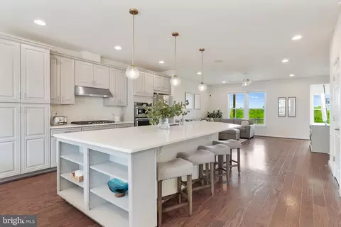 Kitchen - 19932 Abram Ter, Ashburn, VA 20147 photo 2 of 3