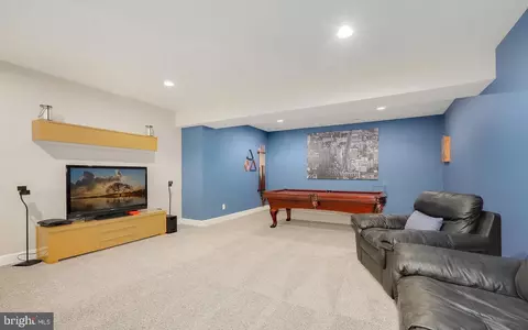 Bedroom - 42485 Spring Splendor Dr, Brambleton, VA 20148 photo 7 of 7