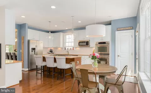 Dining - 42485 Spring Splendor Dr, Brambleton, VA 20148 photo 3 of 5