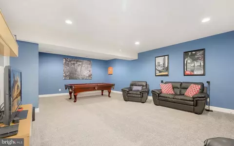 Bedroom - 42485 Spring Splendor Dr, Brambleton, VA 20148 photo 6 of 7