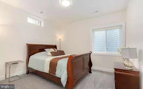 Bedroom - 42485 Spring Splendor Dr, Brambleton, VA 20148 photo 5 of 7