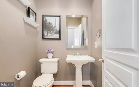 Bath - 42485 Spring Splendor Dr, Brambleton, VA 20148 photo 1 of 5