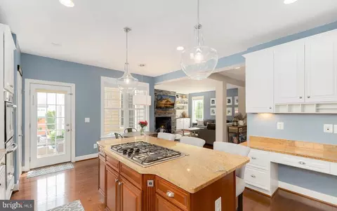 Kitchen - 42485 Spring Splendor Dr, Brambleton, VA 20148 photo 3 of 4