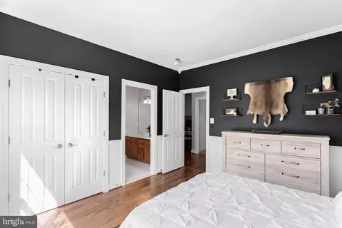 Bedroom - 22757 Highcrest Cir, Brambleton, VA 20148 photo 5 of 10