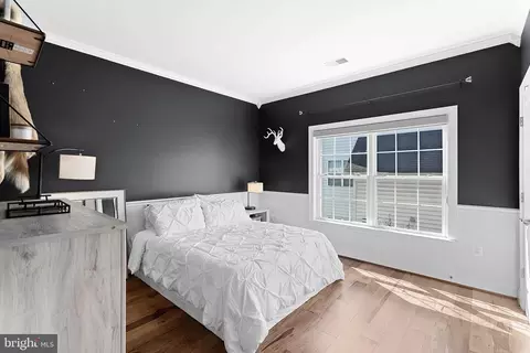 Bedroom - 22757 Highcrest Cir, Brambleton, VA 20148 photo 4 of 10