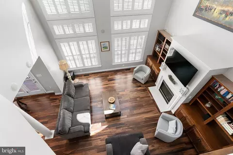 Living - 22757 Highcrest Cir, Brambleton, VA 20148 photo 3 of 8