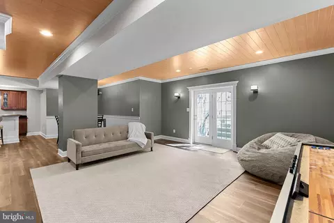 Bedroom - 22757 Highcrest Cir, Brambleton, VA 20148 photo 10 of 10