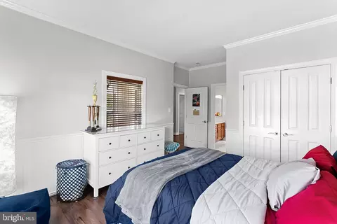 Bedroom - 22757 Highcrest Cir, Brambleton, VA 20148 photo 7 of 10