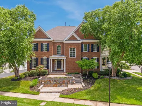 43451 Riverpoint Dr, Leesburg, VA 20176