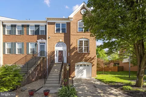 43858 Sandburg Sq, Ashburn, VA 20147