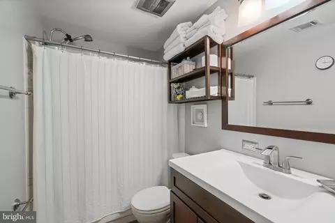 18 Thrush Rd, Sterling, VA 20164 photo 33