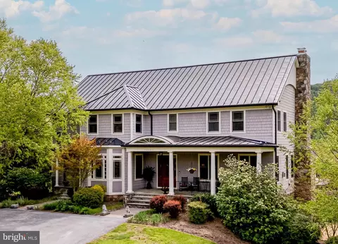 12061 Catoctin Farm Ln, Lovettsville, VA 20180