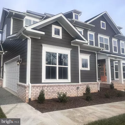 38149 John Wolford Rd, Purcellville, VA 20132