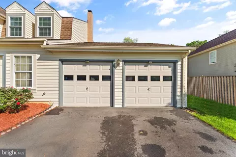 113 Seneca Ridge Dr, Sterling, VA 20164 photo 5