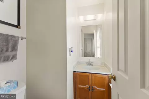 113 Seneca Ridge Dr, Sterling, VA 20164 photo 23