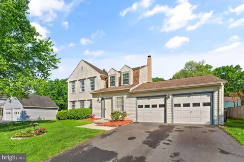 113 Seneca Ridge Dr, Sterling, VA 20164 photo 4