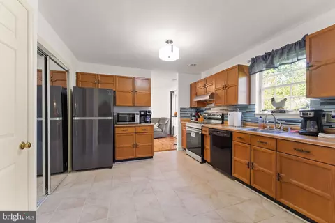 113 Seneca Ridge Dr, Sterling, VA 20164 photo 16