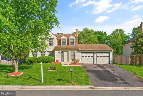 113 Seneca Ridge Dr, Sterling, VA 20164 photo 2