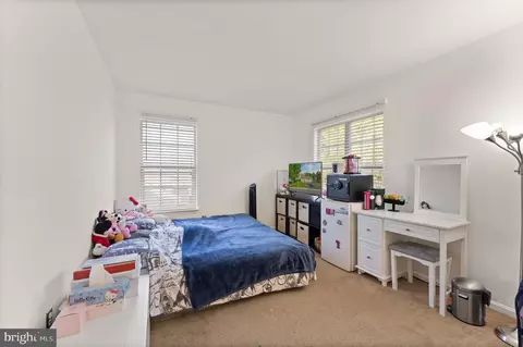 113 Seneca Ridge Dr, Sterling, VA 20164 photo 35