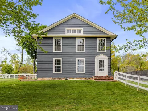 921 W Main St, Purcellville, VA 20132