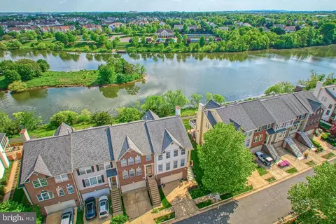 44043 Lords Valley Ter, Ashburn, VA 20147