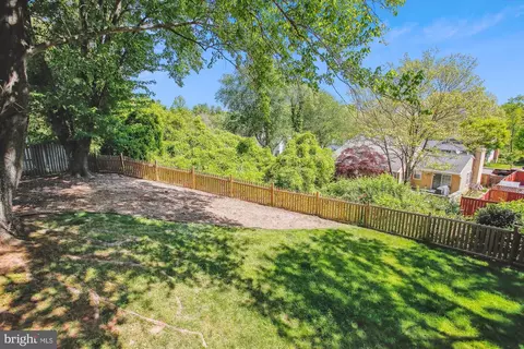 Exterior - 9 Rheims Ct, Sterling, VA 20164 photo 7 of 20