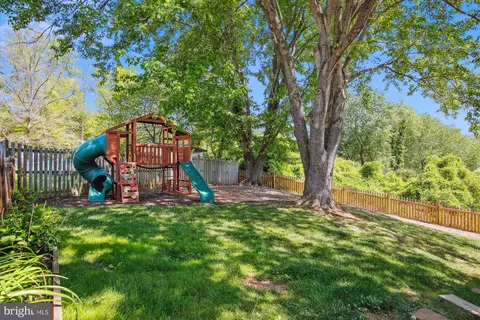 Exterior - 9 Rheims Ct, Sterling, VA 20164 photo 16 of 20