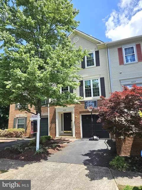 44115 Gala Cir, Ashburn, VA 20147