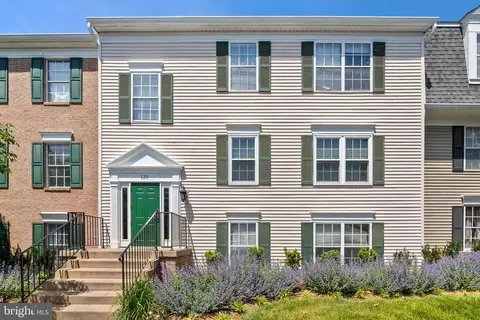 120 Fort Evans Rd SE #D, Leesburg, VA 20175
