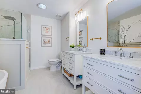 47719 Sandbank Sq, Potomac Falls, VA 20165