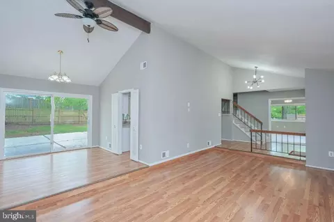 Living - 8 Rheims Ct, Sterling, VA 20164 photo 2 of 5