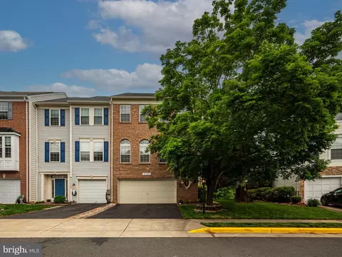 47322 Rock Falls Ter, Sterling, VA 20165