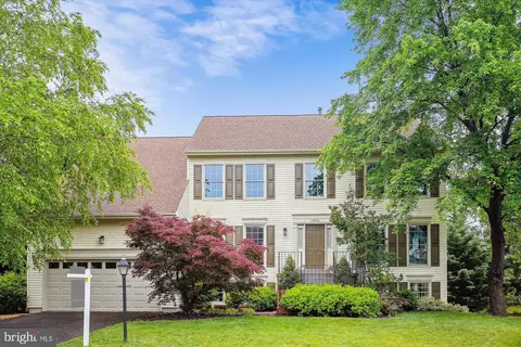 43876 Delightful Pl, Ashburn, VA 20147