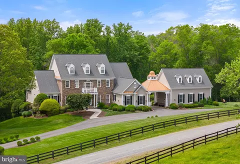 23533 Light Horse Ct, Middleburg, VA 20117