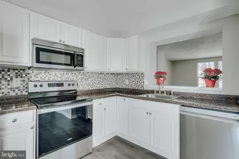 43853 Chloe Ter, Ashburn, VA 20147 photo 18