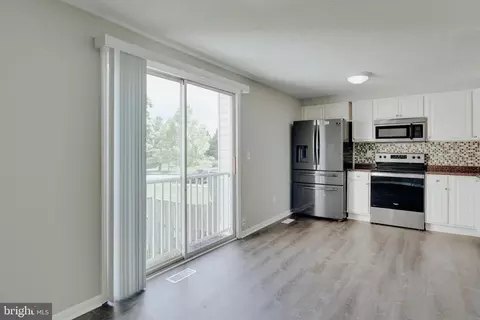 43853 Chloe Ter, Ashburn, VA 20147 photo 11