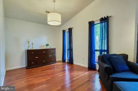 206 Keyes Ct, Sterling, VA 20164 photo 10