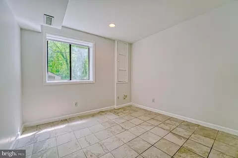 206 Keyes Ct, Sterling, VA 20164 photo 26