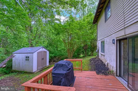 206 Keyes Ct, Sterling, VA 20164 photo 31