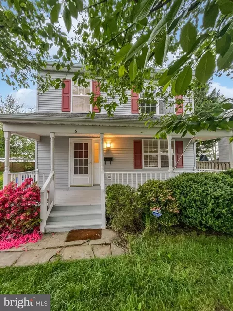 6 First St SW, Leesburg, VA 20175