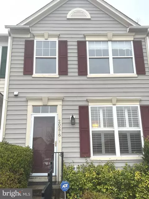 20276 Sprucegrove Sq, Ashburn, VA 20147