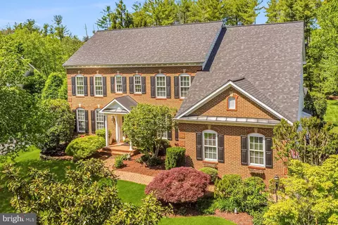 22041 Crested Quail Dr, Ashburn, VA 20148